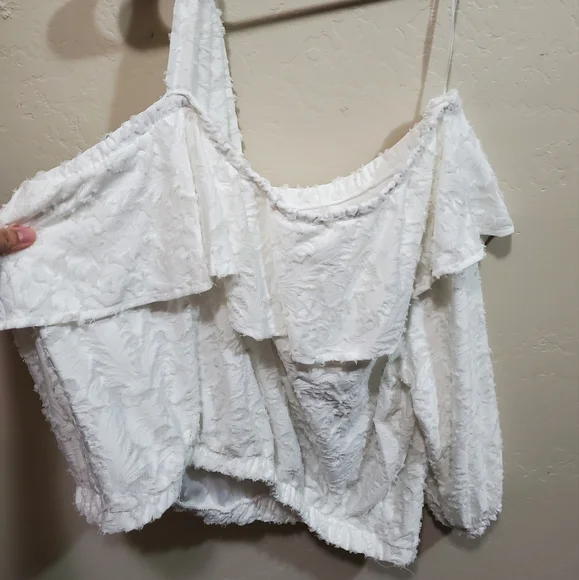 LC Lauren Conrad cold shoulder blouses - Picture 2 of 4